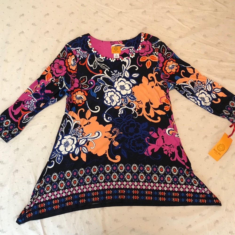 New with tags tunic top with beading
